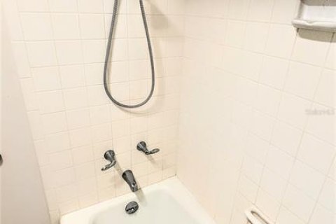 Copropriété à louer à Sarasota, Floride: 2 chambres, 133.31 m2 № 2098317 - photo 23