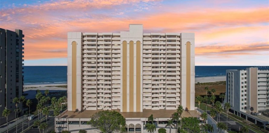 Condo à Clearwater, Floride, 2 chambres  № 2217457