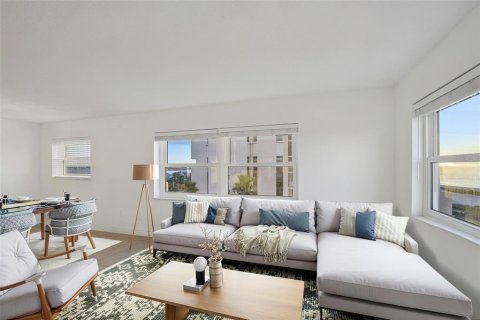 Copropriété à vendre à Clearwater, Floride: 2 chambres, 101.64 m2 № 2217457 - photo 5