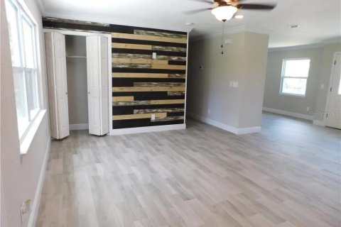 House in Avon Park, Florida 3 bedrooms, 142.14 sq.m. № 1740724 - photo 13