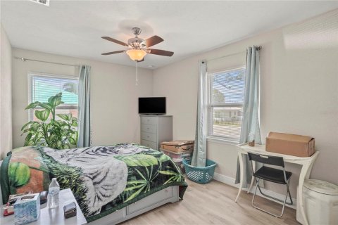 House in Avon Park, Florida 3 bedrooms, 142.14 sq.m. № 1740724 - photo 23