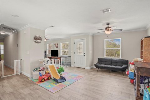 House in Avon Park, Florida 3 bedrooms, 142.14 sq.m. № 1740724 - photo 18