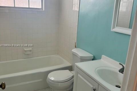 Condominio en venta en Lauderdale Lakes, Florida, 2 dormitorios, 101.08 m2 № 1951114 - foto 14