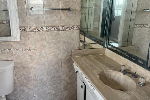 Condominio en venta en Lauderdale Lakes, Florida, 2 dormitorios, 101.08 m2 № 1951114 - foto 15