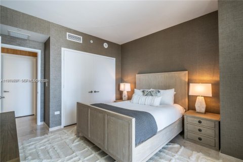 Снять в аренду кондоминиум в Майами, Флорида 3 спальни, 172.43м2, № 2079403 - фото 16