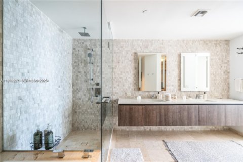 Снять в аренду кондоминиум в Майами, Флорида 3 спальни, 172.43м2, № 2079403 - фото 13