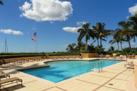 Condo in Punta Gorda, Florida, 3 bedrooms  № 2166104 - photo 27