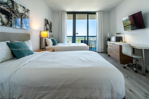 Copropriété à vendre à Hallandale Beach, Floride: 2 chambres, 96.34 m2 № 2090275 - photo 19