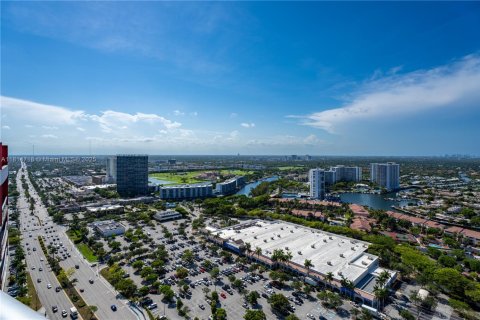 Copropriété à vendre à Hallandale Beach, Floride: 2 chambres, 96.34 m2 № 2090275 - photo 27