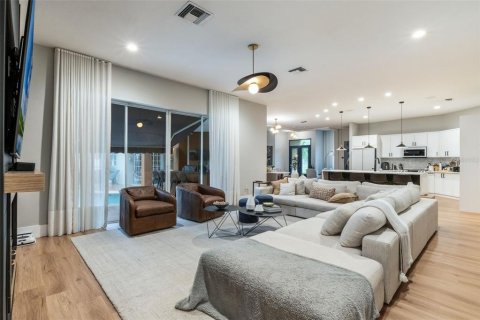 Купить виллу или дом в Уиндермир, Флорида 12 комнат, 323.95м2, № 2203959 - фото 8