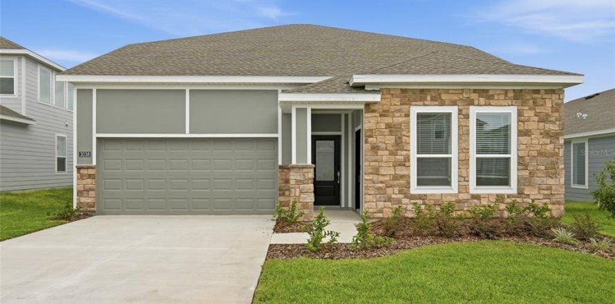 House in Minneola, Florida 5 bedrooms, 296.82 sq.m. № 2394246