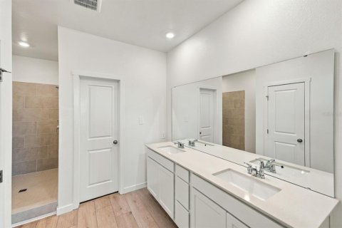 House in Minneola, Florida 5 bedrooms, 296.82 sq.m. № 2394246 - photo 21