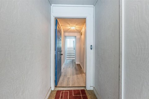 Condo in Pinellas Park, Florida, 2 bedrooms  № 1789541 - photo 5