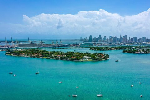 Condominio en venta en Miami Beach, Florida, 3 dormitorios, 231.88 m2 № 1934583 - foto 29