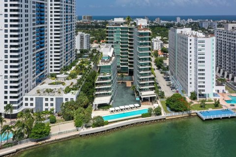Condominio en venta en Miami Beach, Florida, 3 dormitorios, 231.88 m2 № 1934583 - foto 22