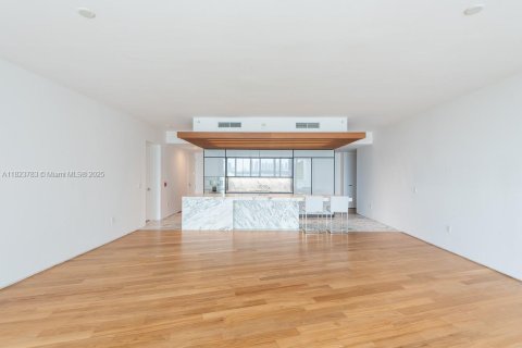 Condominio en venta en Miami Beach, Florida, 3 dormitorios, 231.88 m2 № 1934583 - foto 6