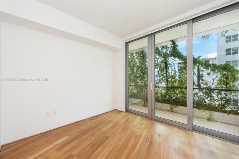 Condominio en venta en Miami Beach, Florida, 3 dormitorios, 231.88 m2 № 1934583 - foto 15