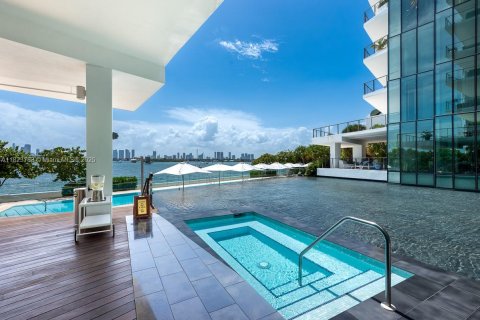 Condominio en venta en Miami Beach, Florida, 3 dormitorios, 231.88 m2 № 1934583 - foto 26