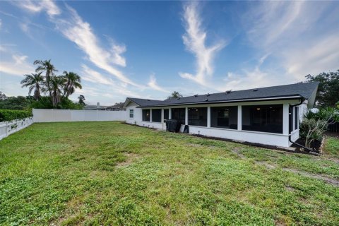 Villa ou maison à vendre à Bradenton, Floride: 3 chambres, 137.03 m2 № 2406390 - photo 4