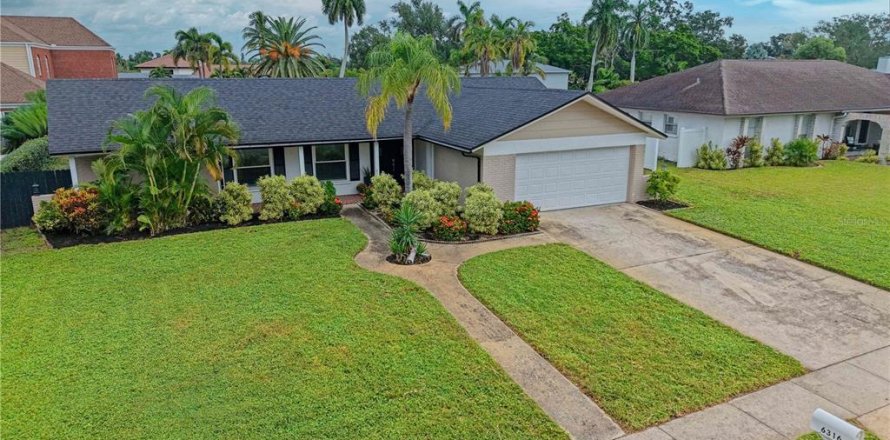 Villa ou maison à Bradenton, Floride 3 chambres, 137.03 m2 № 2406390