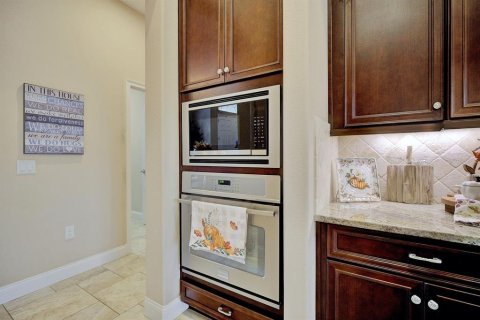 Villa ou maison à vendre à Mulberry, Floride: 4 chambres, 331.94 m2 № 2401070 - photo 13