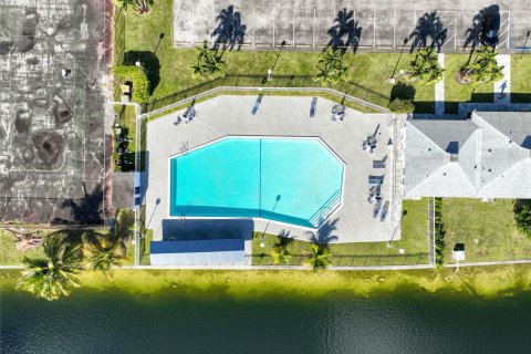 Condominio en venta en Tamarac, Florida, 2 dormitorios, 96.62 m2 № 1784008 - foto 27