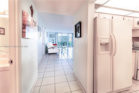 Copropriété à vendre à Hollywood, Floride: 1 chambre, 83.61 m2 № 1958846 - photo 14