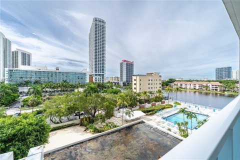 Copropriété à vendre à Hollywood, Floride: 1 chambre, 83.61 m2 № 1958846 - photo 25