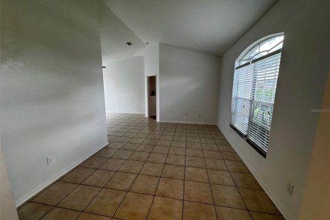 Villa ou maison à louer à Davenport, Floride: 3 chambres, 176.51 m2 № 1879325 - photo 2