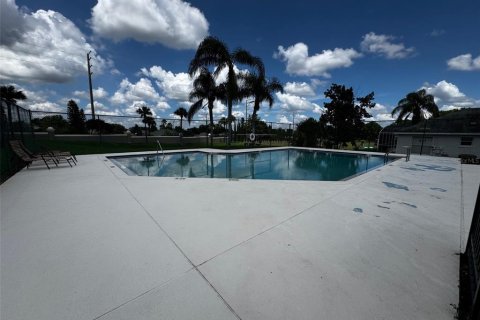 Villa ou maison à louer à Davenport, Floride: 3 chambres, 176.51 m2 № 1879325 - photo 25