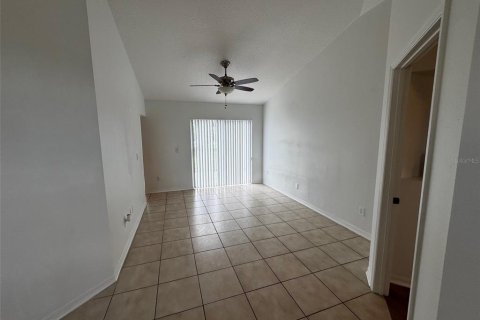 Villa ou maison à louer à Davenport, Floride: 3 chambres, 176.51 m2 № 1879325 - photo 4