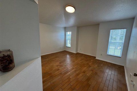 Villa ou maison à louer à Davenport, Floride: 3 chambres, 176.51 m2 № 1879325 - photo 5