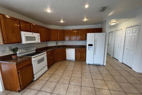 Villa ou maison à louer à Davenport, Floride: 3 chambres, 176.51 m2 № 1879325 - photo 12