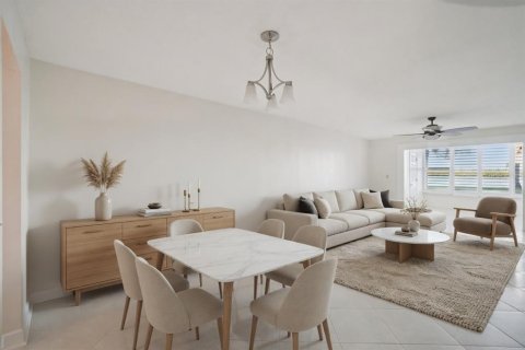 Condo in South Pasadena, Florida, 2 bedrooms № 2201382 - photo 6