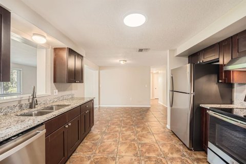 Casa en venta en New Port Richey, Florida, 2 dormitorios, 113.99 m2 № 1540271 - foto 7