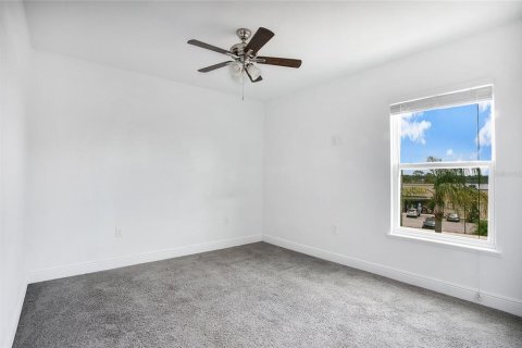 Villa ou maison à vendre à Winter Haven, Floride: 4 chambres, 174.1 m2 № 2312269 - photo 18