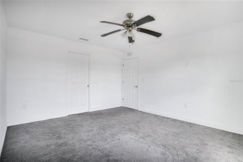 Villa ou maison à vendre à Winter Haven, Floride: 4 chambres, 174.1 m2 № 2312269 - photo 11