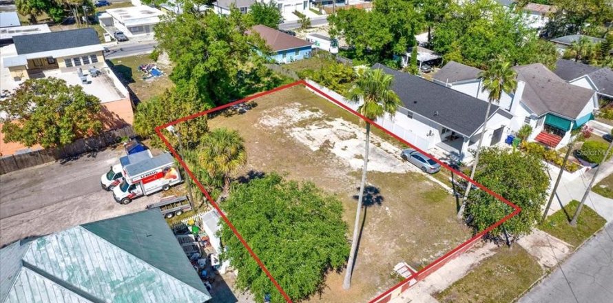 Land in Tampa, Florida № 2403595