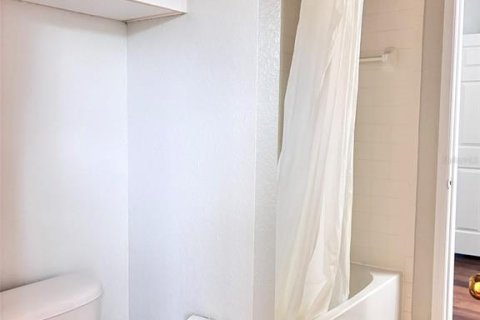 Condominio en alquiler en Orlando, Florida, 3 dormitorios, 124.12 m2 № 1909354 - foto 17