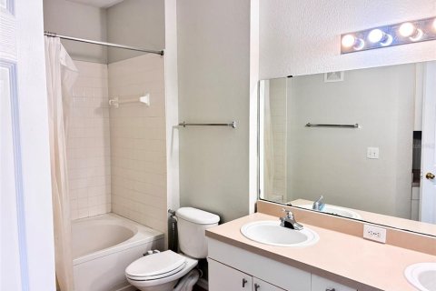 Condominio en alquiler en Orlando, Florida, 3 dormitorios, 124.12 m2 № 1909354 - foto 9