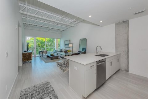 Condominio en venta en Sarasota, Florida, 1 dormitorio, 83.33 m2 № 1250250 - foto 27