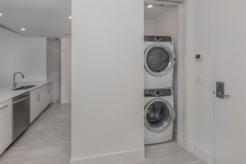 Copropriété à vendre à Sarasota, Floride: 1 chambre, 83.33 m2 № 1250250 - photo 23