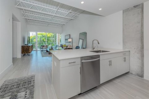 Condominio en venta en Sarasota, Florida, 1 dormitorio, 83.33 m2 № 1250250 - foto 30