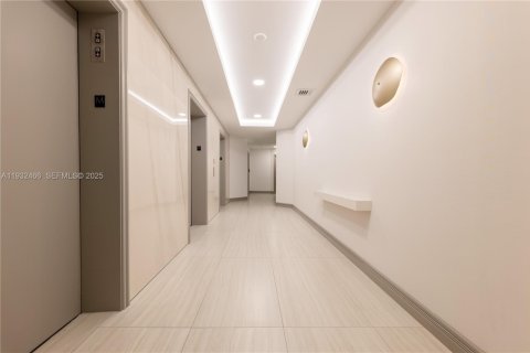 Купить кондоминиум в Авентура, Флорида 2 спальни, 140.28м2, № 1990865 - фото 4