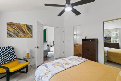 Condo in Lake Mary, Florida, 2 bedrooms № 2227840 - photo 13