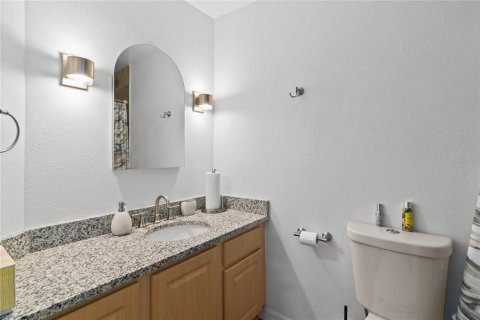 Condo in Lake Mary, Florida, 2 bedrooms № 2227840 - photo 8