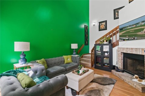 Condo in Lake Mary, Florida, 2 bedrooms № 2227840 - photo 5