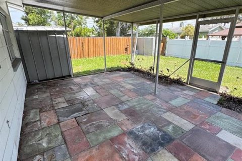 House in Seminole, Florida 2 bedrooms, 114.83 sq.m. № 1788086 - photo 14
