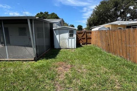 House in Seminole, Florida 2 bedrooms, 114.83 sq.m. № 1788086 - photo 17