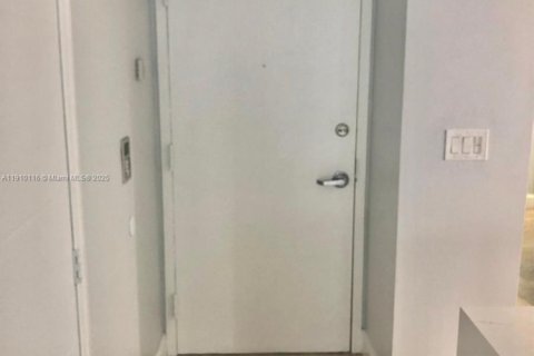 Copropriété à louer à Miami, Floride: 2 chambres, 105.72 m2 № 1966389 - photo 6